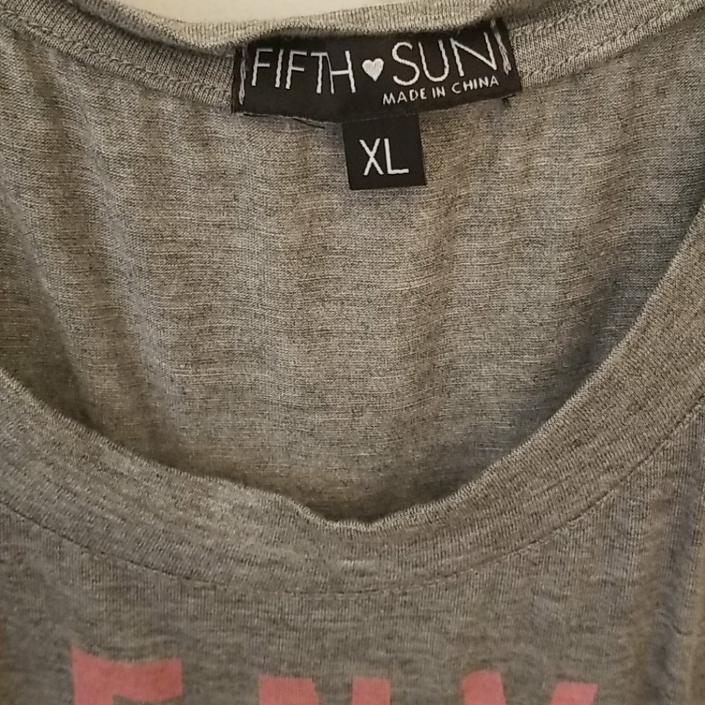 Fun top! New! - Picture 2 of 3